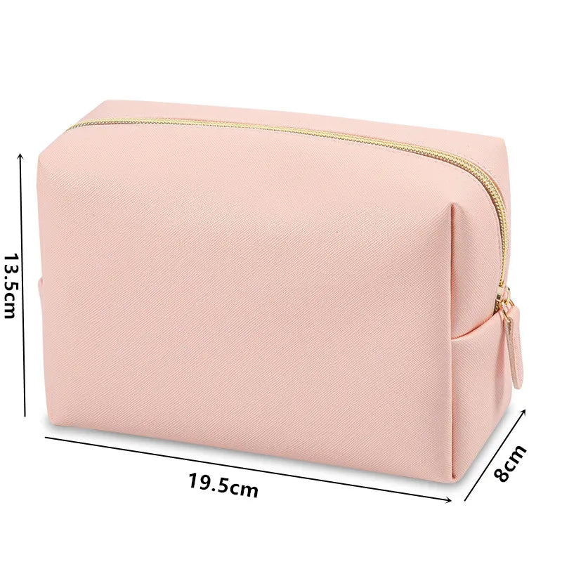 Trousse de maquillage brodée personnalisée, Portable en cuir PU Saffiano, Kits de cosmétiques de toilette imperméables pour hommes et femmes, Logo avec nom personnalisé